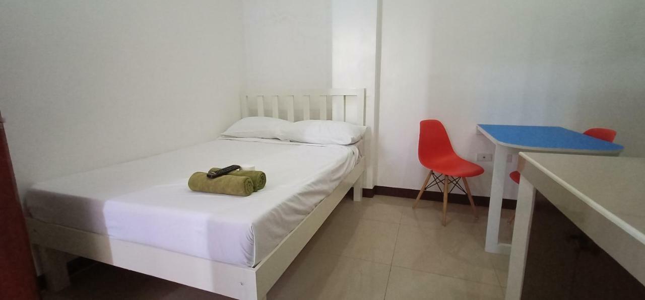Clark-Pad Inn, Angeles City Exterior foto